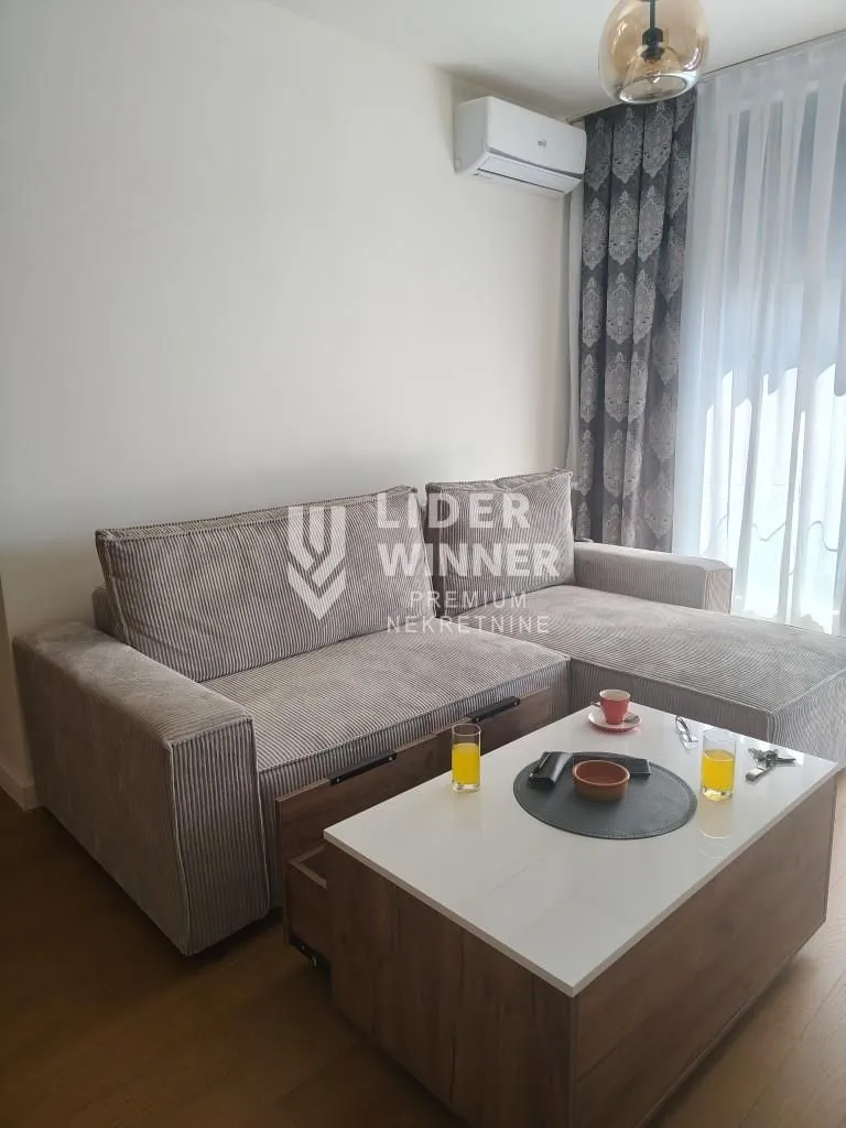 Izdavanje, dvosoban stan, 52m², Autokomanda, Voždovac Sve Podlokacije