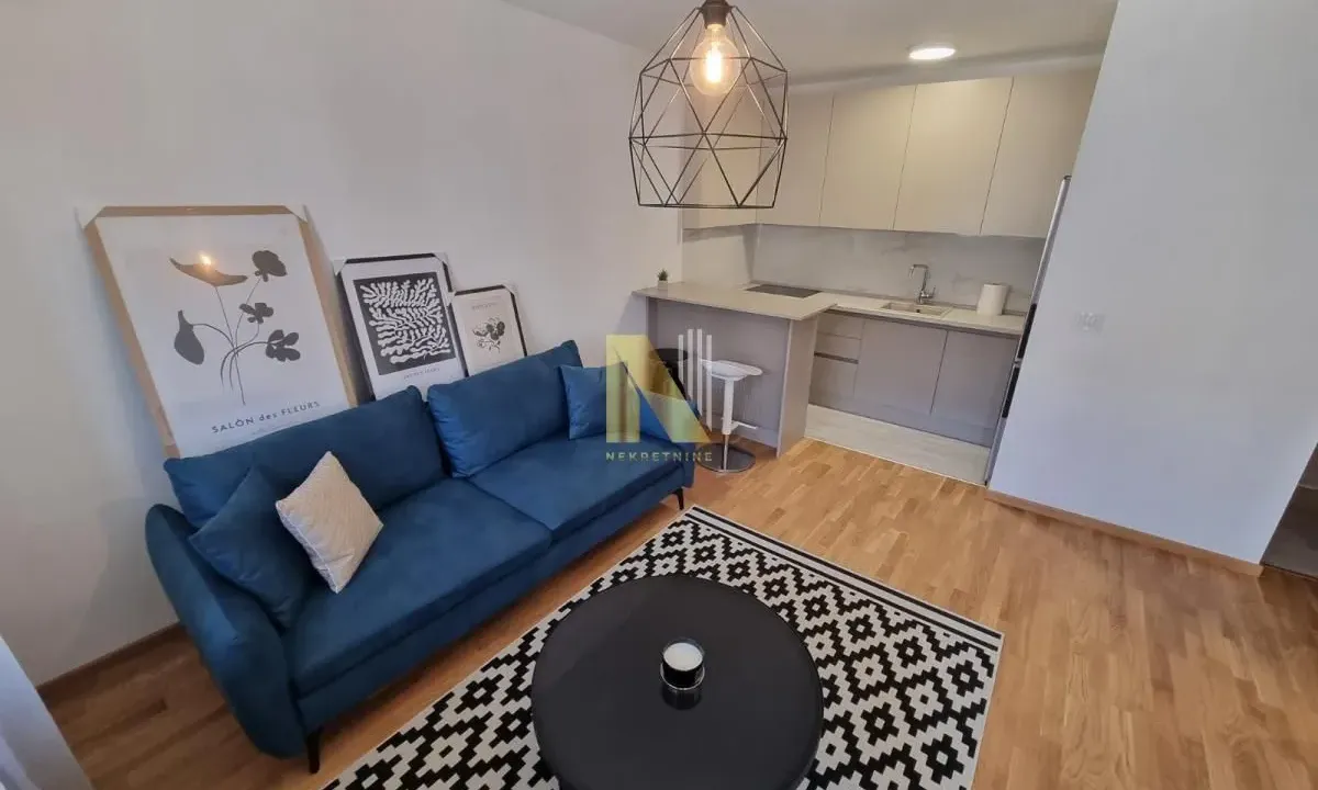 Izdavanje, jednosoban stan, 42m², Bulevar Oslobodjenja, Novi Sad Sve Podlokacije