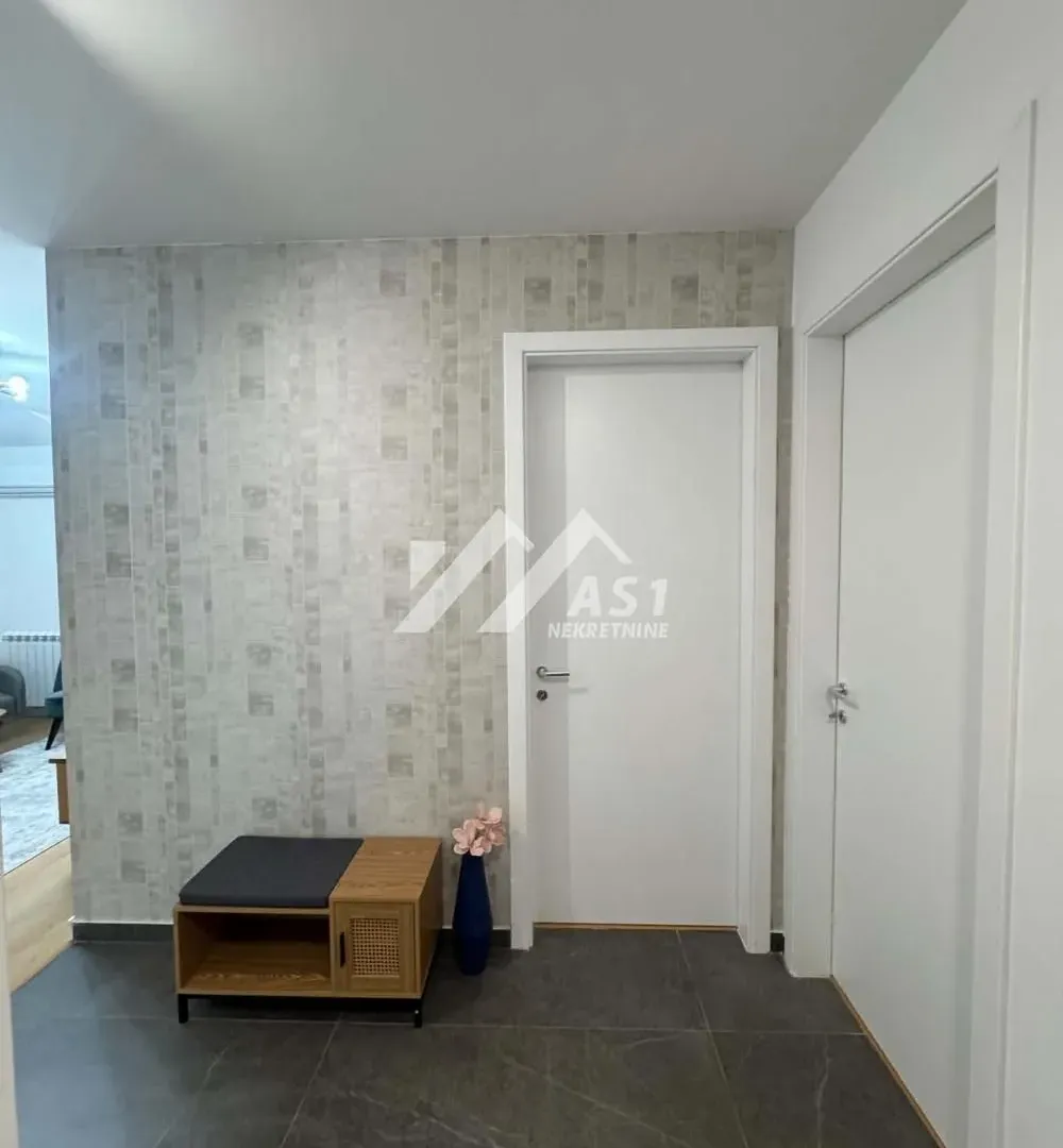 Izdavanje, trosoban stan, 63m², Stari Majur, Petrovaradin