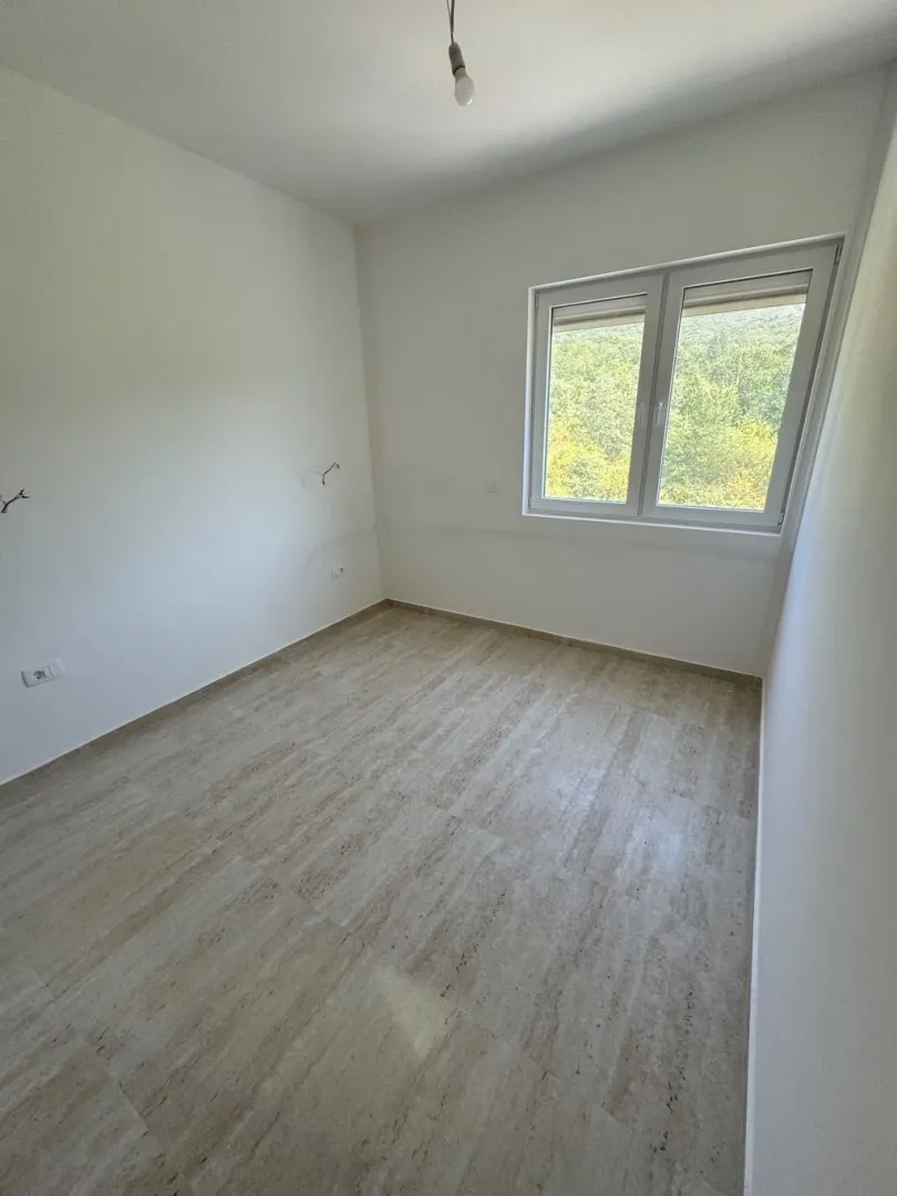 Rent, two bedroom apartment, 53m², Radanovići, Kotor