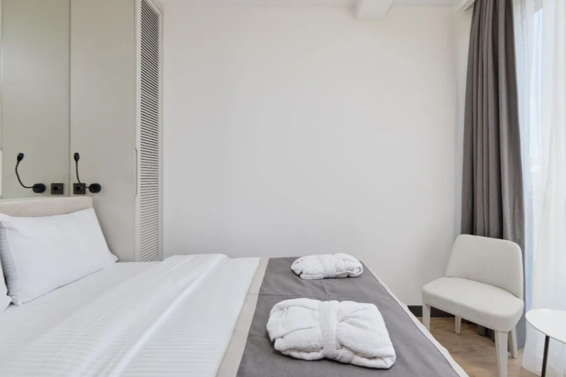 Izdavanje, jednosoban stan, 30m², Kavač, Kotor