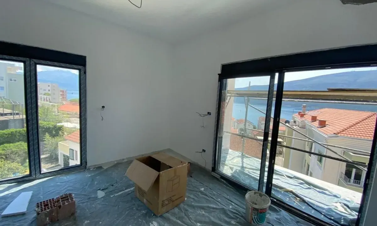 Sale, two bedroom apartment, 50m², Đenovići, Herceg Novi