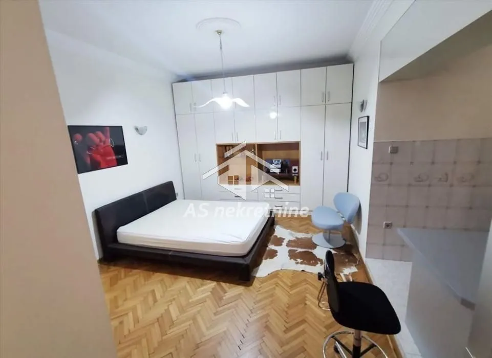 Rent, two bedroom apartment, 67m², Stari Grad, Beograd