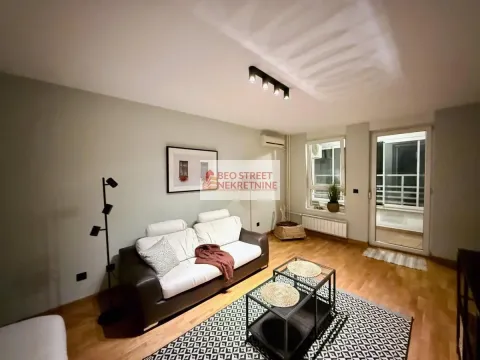 Izdavanje, dvosoban stan, 52m², Novi Beograd Blok 67, Novi Beograd Sve Podlokacije - image 1