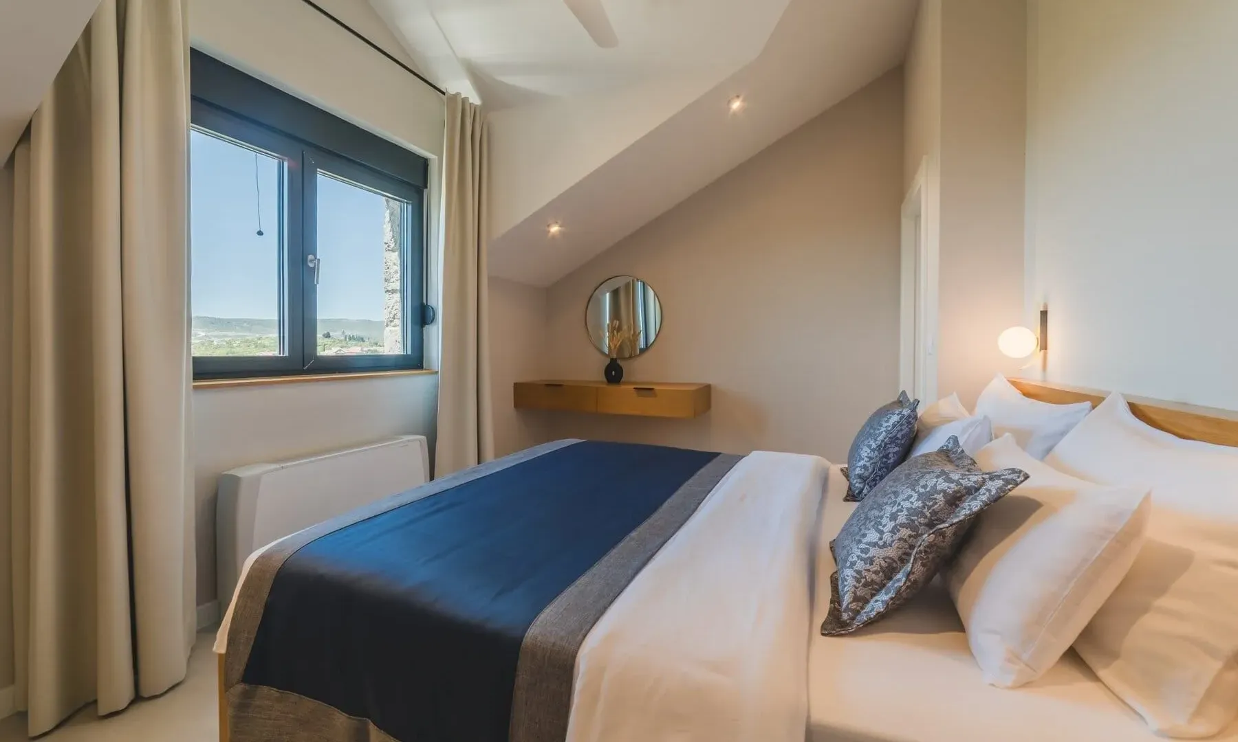Rent, house, 520m², Đuraševići, Tivat