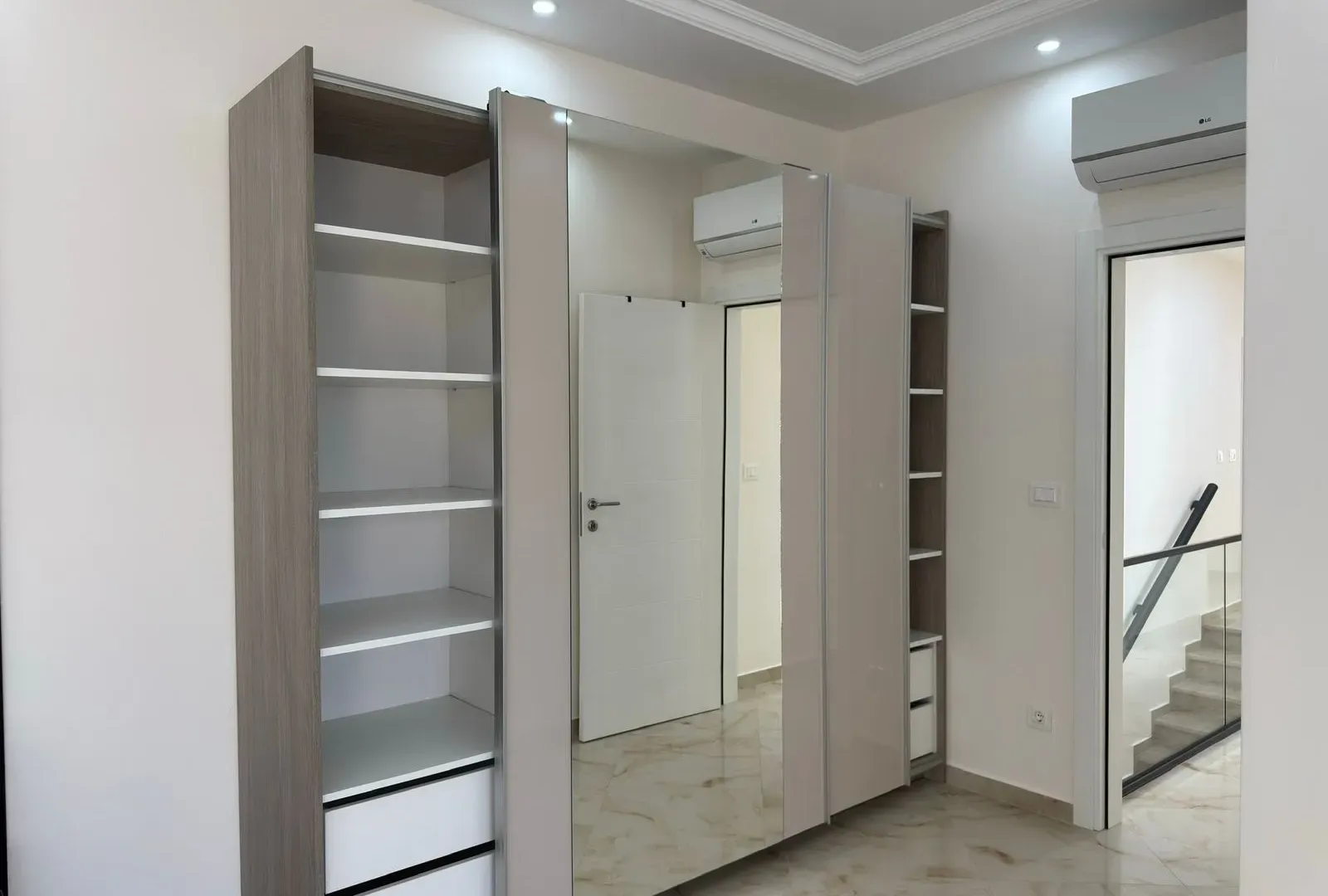 Rent, house, 345m², Seljanovo, Tivat
