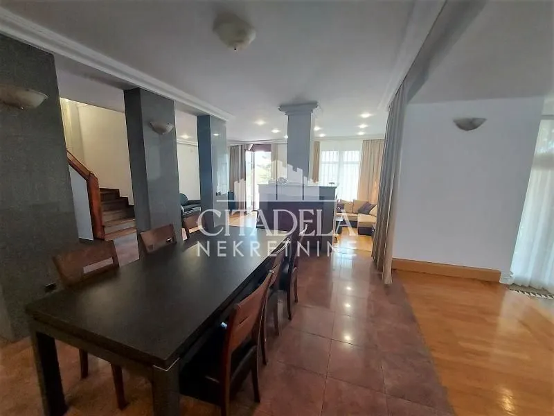 Rent, house, 400m², Savski Venac, Beograd