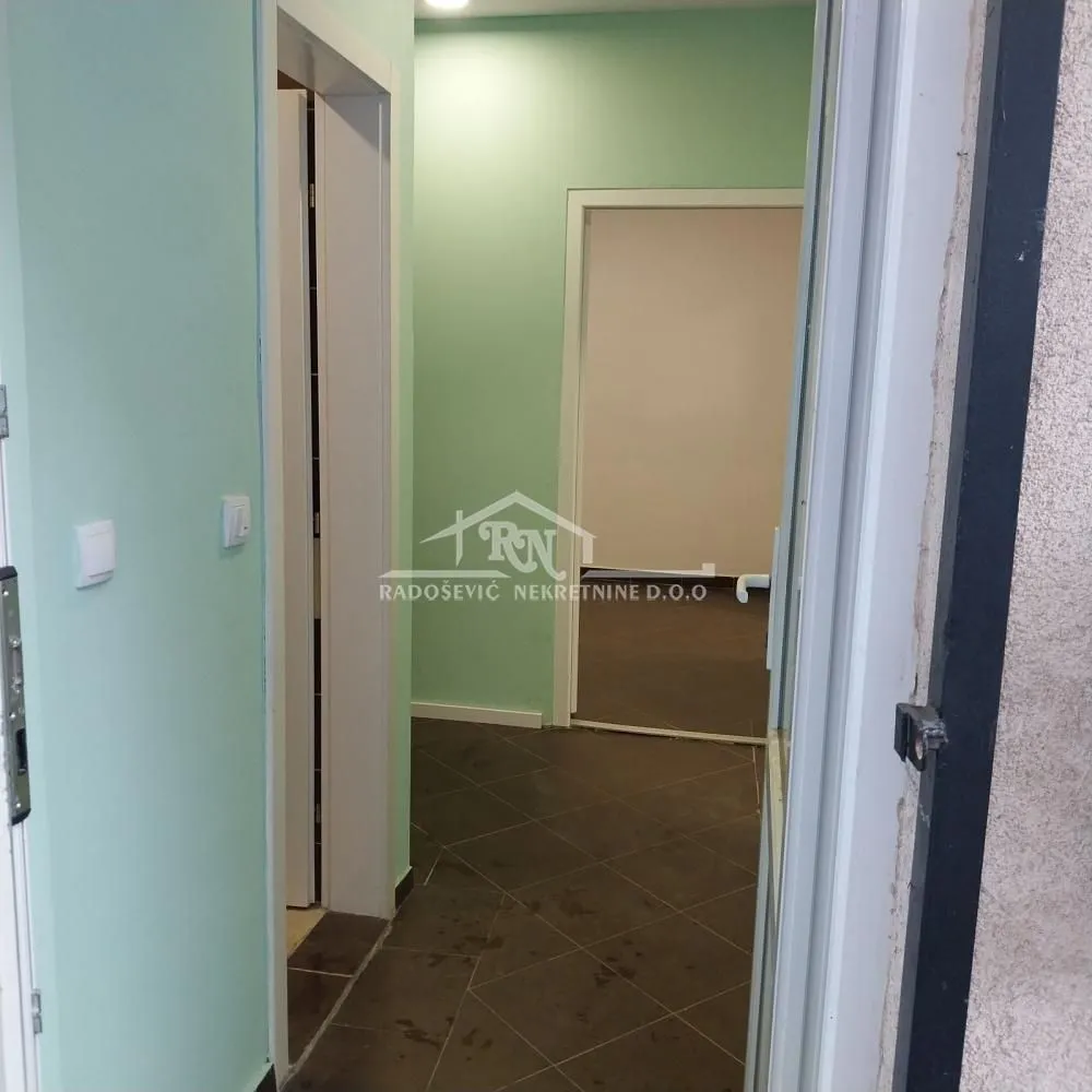 Rent, office space, 51m², Čukarička Padina, Beograd