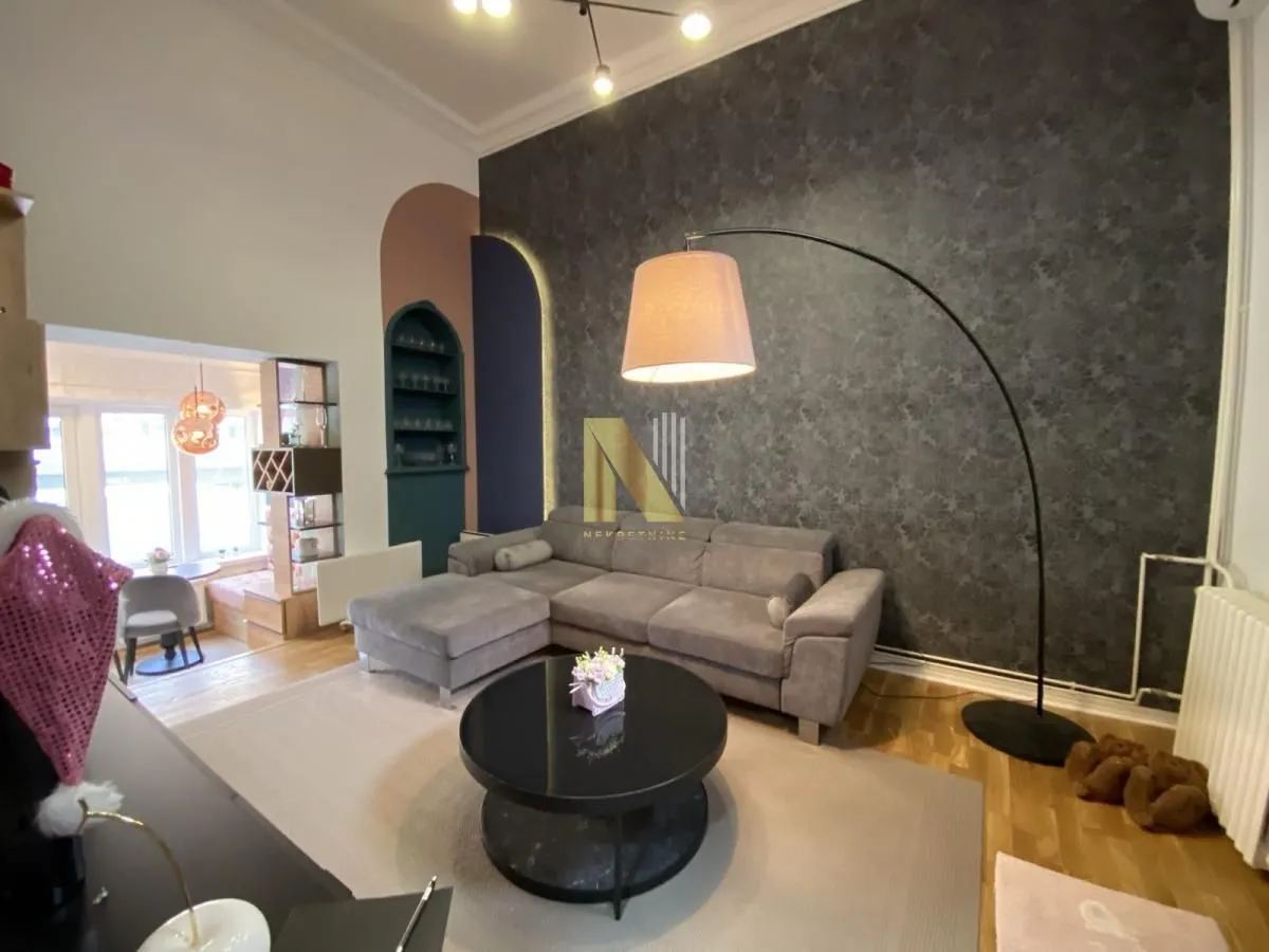 Izdavanje, dvosoban stan, 49m², Centar, Novi Sad
