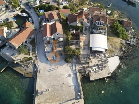 Prodaja, kuća, 400m², Tivat, Crna Gora - image 20