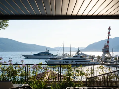 Prodaja, dvosoban stan, 198m², Porto Montenegro, Tivat