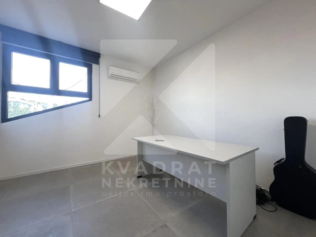 Rent, office space, 120m², Centar, Podgorica