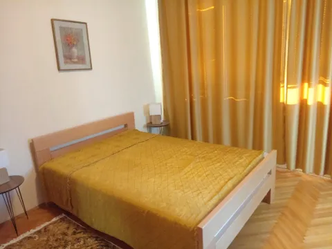 Izdavanje, dvosoban stan, 56m², Preko Morače, Podgorica - image 9