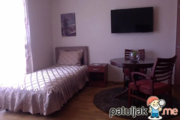 Izdavanje, garsonjera, 30m², City Kvart, Podgorica