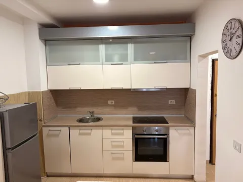 Izdavanje, jednosoban stan, 84m², Bonići, Tivat - image 7