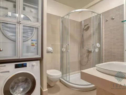 Rent, two bedroom apartment, 90m², Centar, Podgorica - image 16