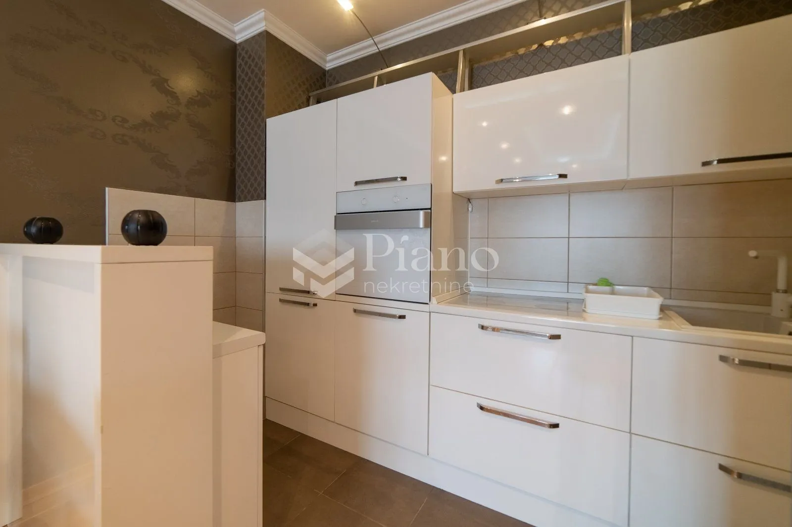 Rent, one bedroom apartment, 43m², City Kvart, Podgorica
