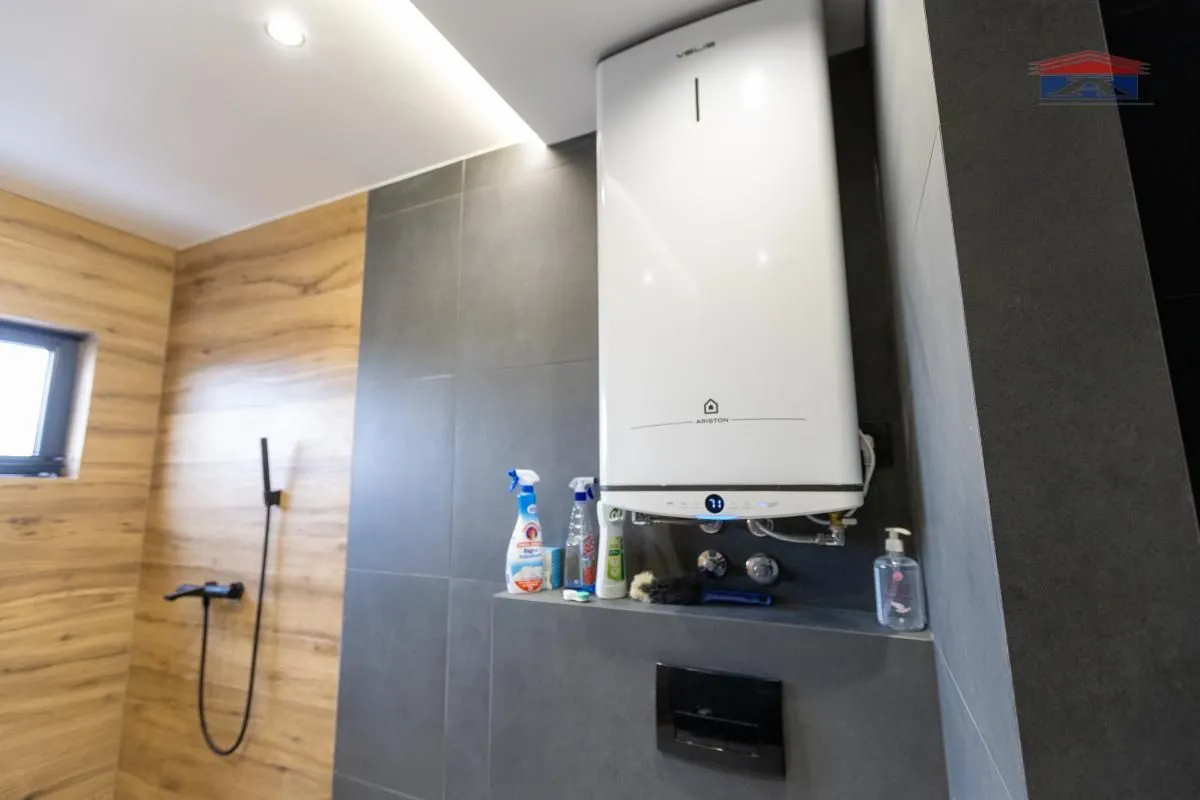 Sale, house, 122m², Veternik, Novi Sad Sve Podlokacije