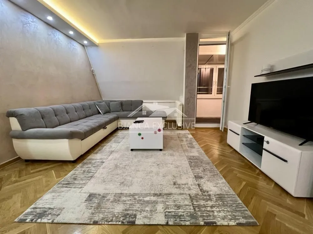 Sale, three bedroom apartment, 72m², Savski Venac, Beograd