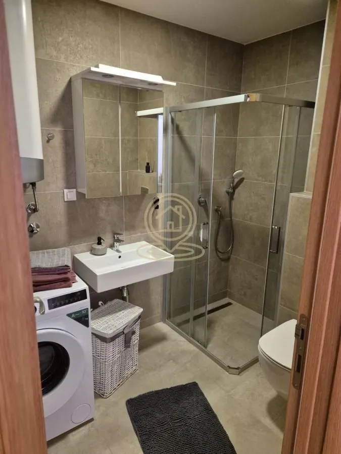 Rent, two bedroom apartment, 51m², Južni Bulevar, Vračar Sve Podlokacije
