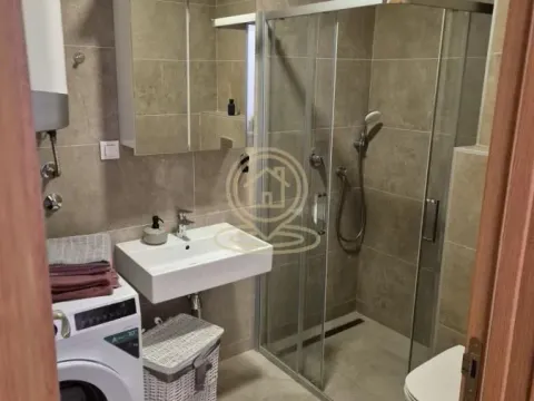 Rent, two bedroom apartment, 51m², Južni Bulevar, Vračar Sve Podlokacije - image 17