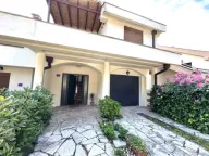 Rent, house, 300m², Gorica C, Podgorica - image 12