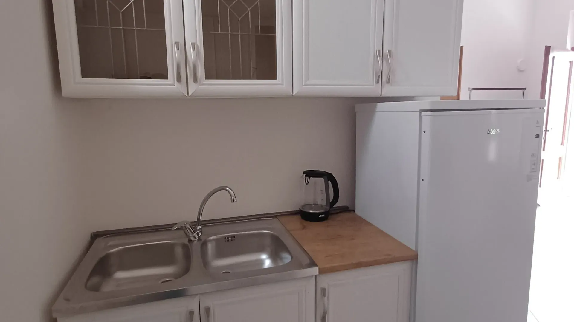 Izdavanje, jednosoban stan, 45m², Lepetani, Tivat