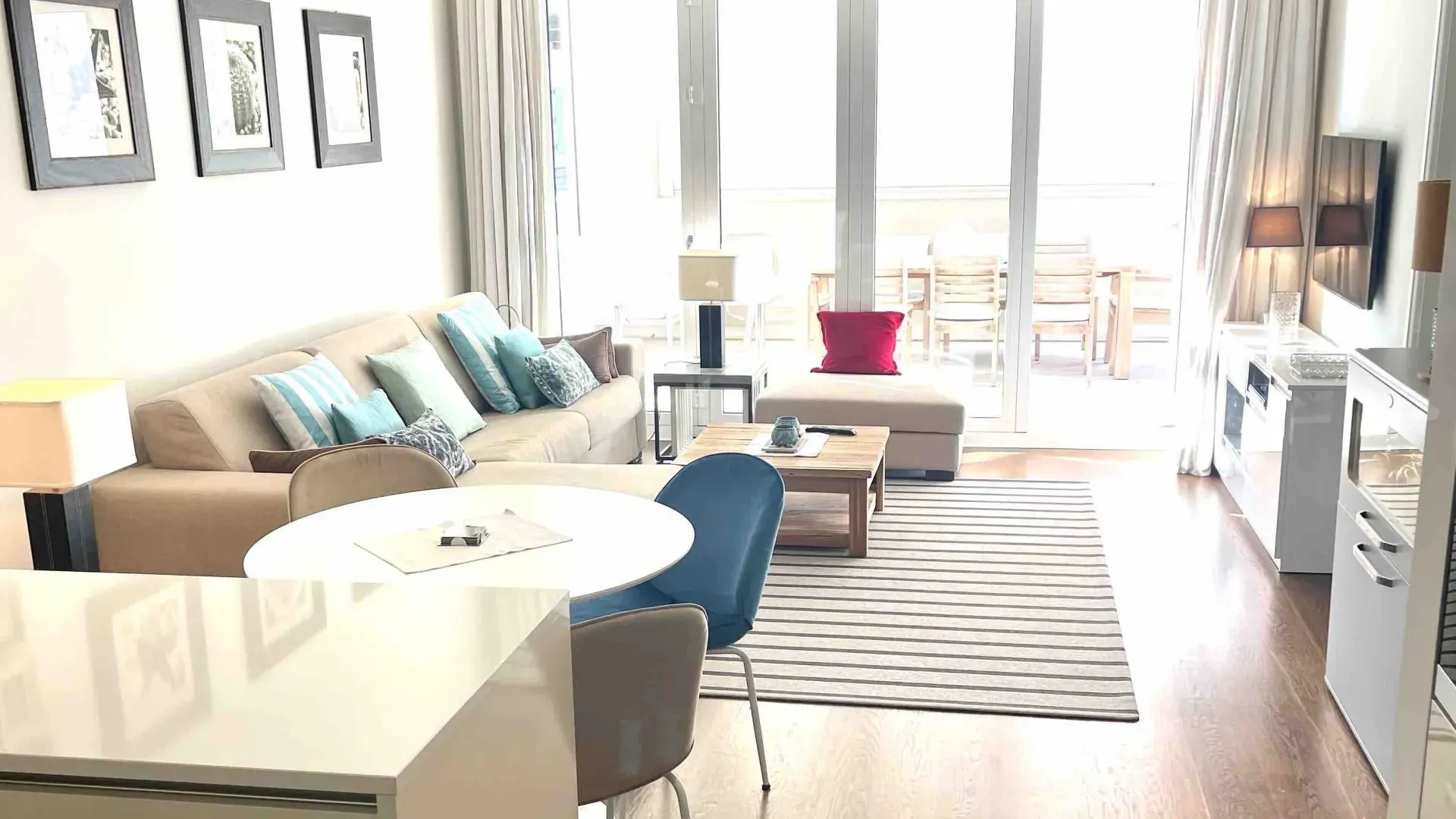 Izdavanje, jednosoban stan, 117m², Porto Montenegro, Tivat