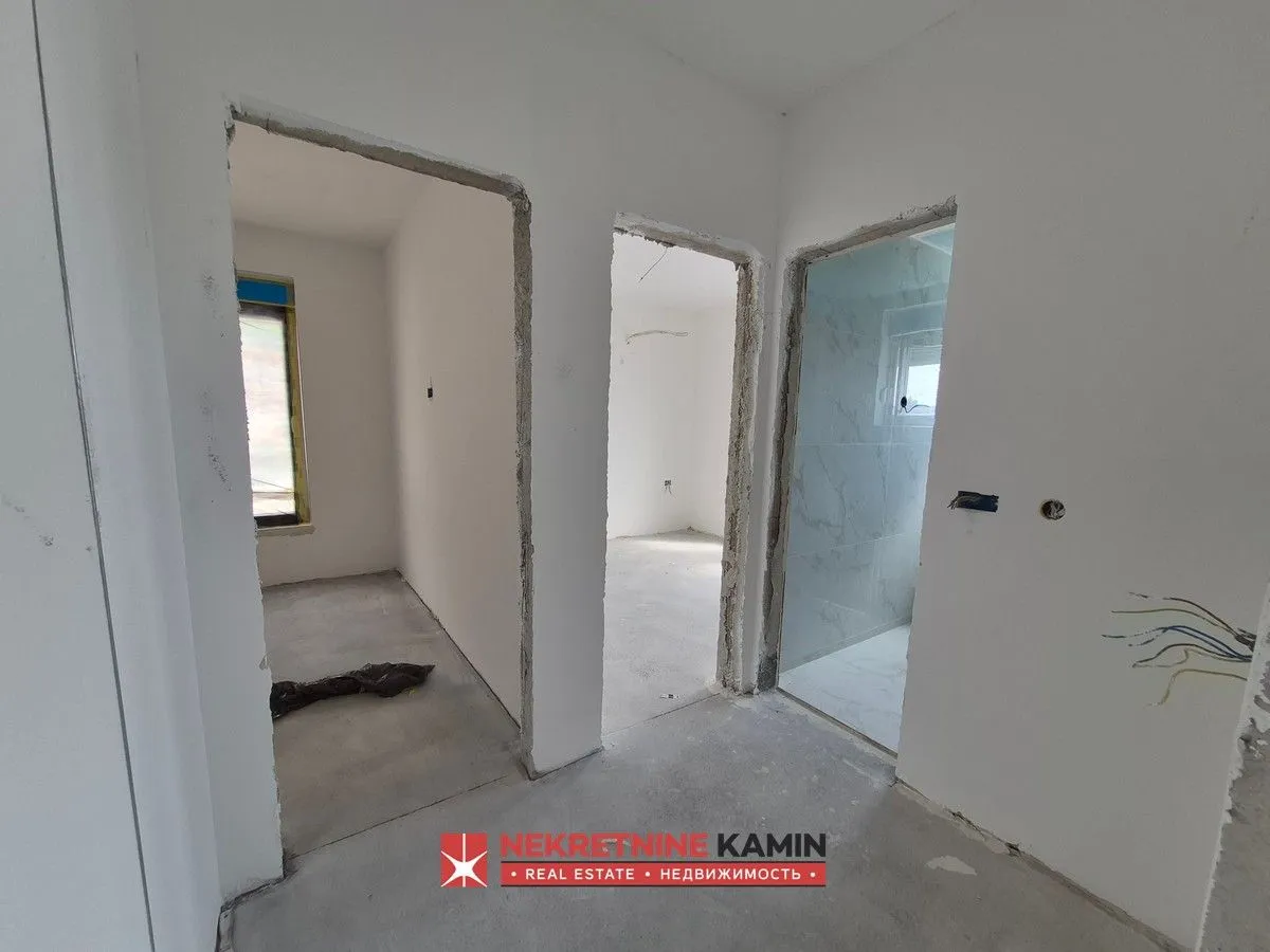 Prodaja, dvosoban stan, 77m², Podkošljun, Budva