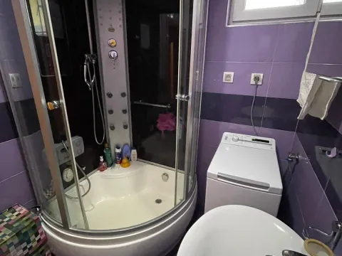 Izdavanje, dvosoban stan, 70m², Zagorič, Podgorica - image 15