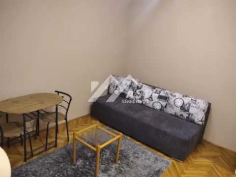 Rent, apartment, 25m², Bulevar Oslobodjenja, Novi Sad Sve Podlokacije - image 2