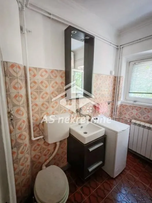 Izdavanje, jednosoban stan, 44m², Slavija, Vračar Sve Podlokacije