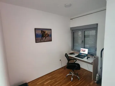 Prodaja, jednosoban stan, 44m², 1 maj, Podgorica - image 3