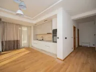 Izdavanje, dvosoban stan, 86m², Central Point, Podgorica - image 2