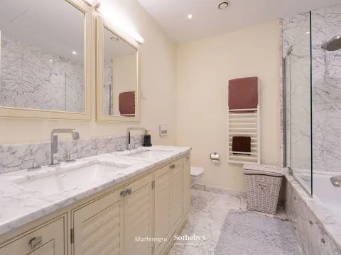 Prodaja, dvosoban stan, 152m², Porto Montenegro, Tivat - image 12