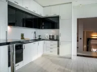 Izdavanje, kuća, 330m², Kavač, Kotor - image 3