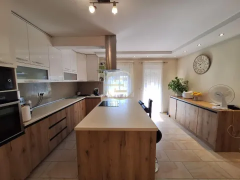 Prodaja, kuća, 219m², Veternička rampa, Novi Sad Sve Podlokacije - image 17