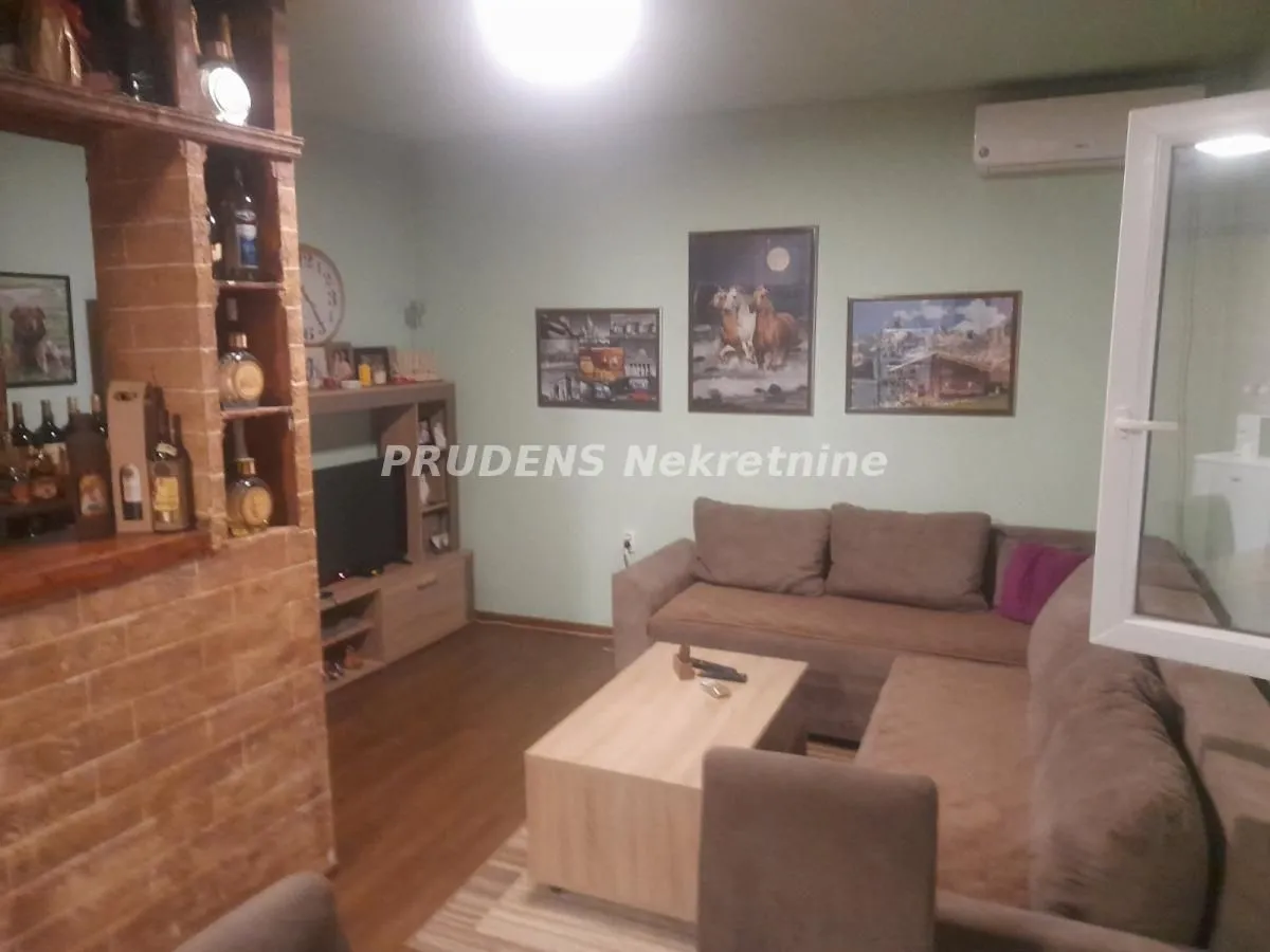 Sale, house, 90m², Deč, Pećinci