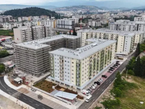 Sale, office space, 47m², Pobrežje, Podgorica - image 5