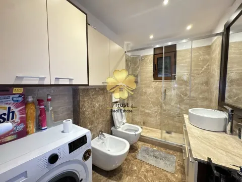 Izdavanje, kuća, 180m², Dajbabe, Podgorica - image 14