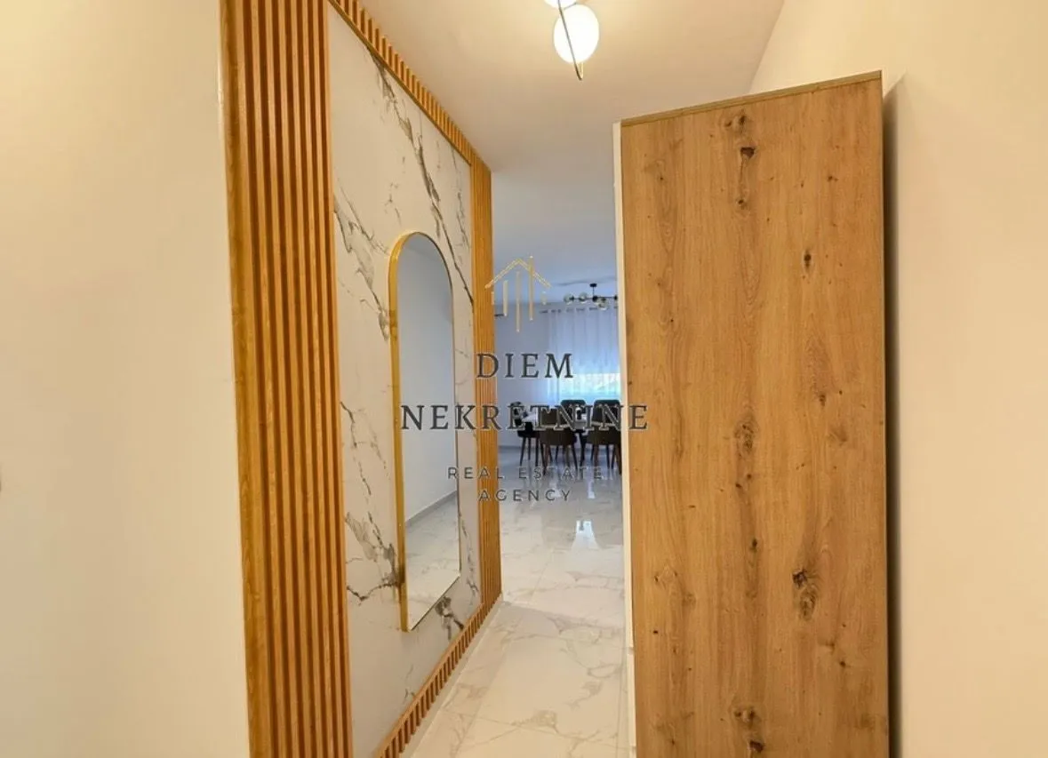 Rent, two bedroom apartment, 76m², Central Point, Podgorica