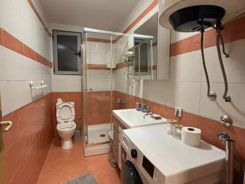 Rent, one bedroom apartment, 44m², Malo Brdo, Podgorica - image 9