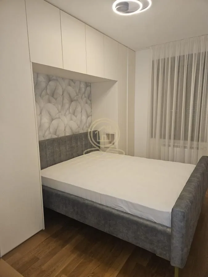 Rent, three bedroom apartment, 61m², Crveni Krst, Beograd