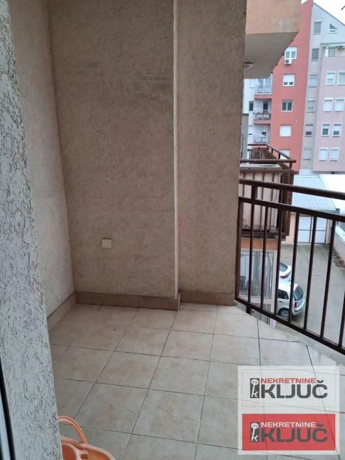 Izdavanje, jednosoban stan, 38m², Nova Detelinara, Novi Sad Sve Podlokacije