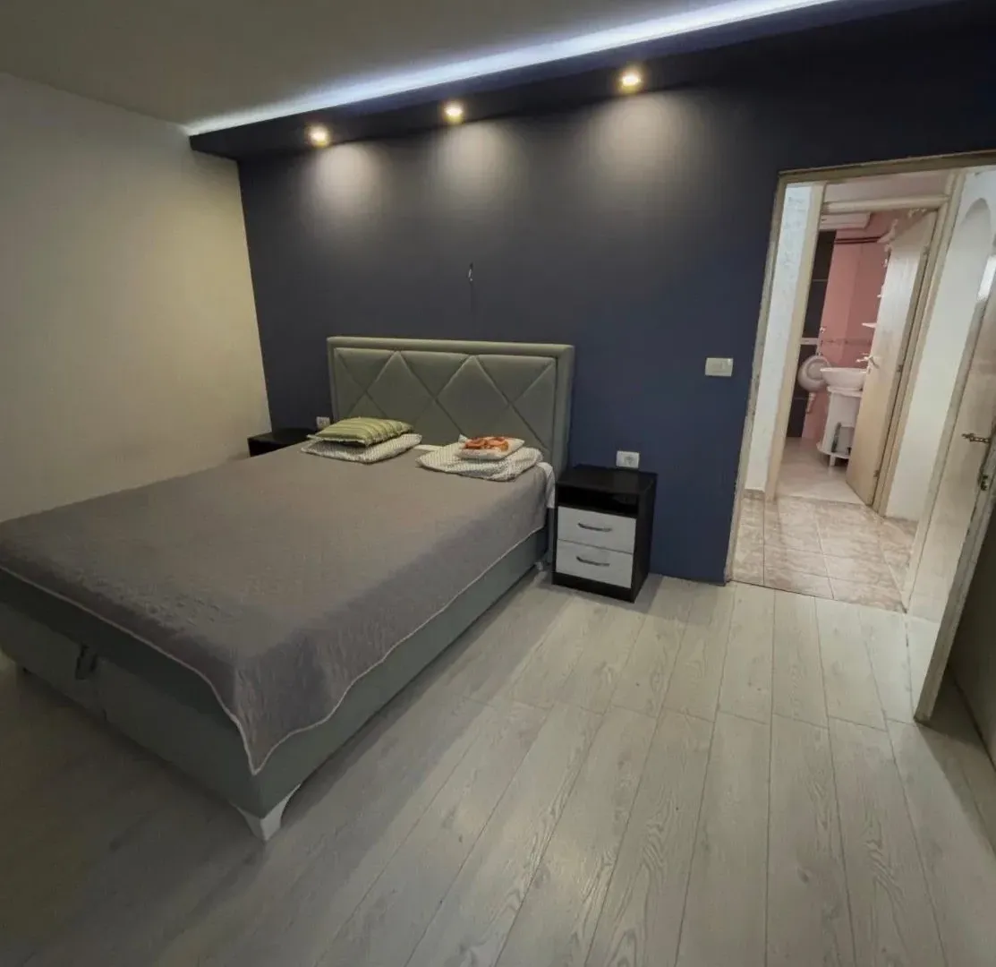 Sale, house, 150m², Stari Aerodrom, Podgorica