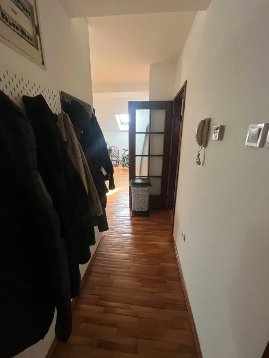 Prodaja, trosoban stan, 88m², Zemun Centar, Zemun Sve Podlokacije