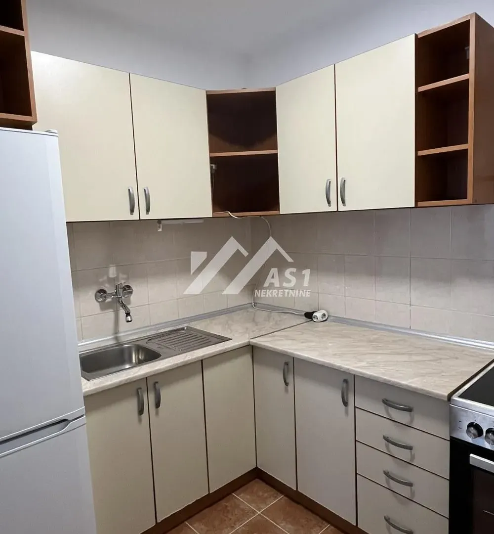 Izdavanje, dvosoban stan, 46m², Nova Detelinara, Novi Sad Sve Podlokacije