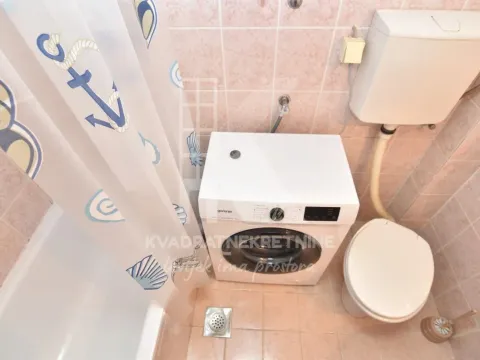 Izdavanje, jednosoban stan, 56m², Stara Varoš, Podgorica - image 8