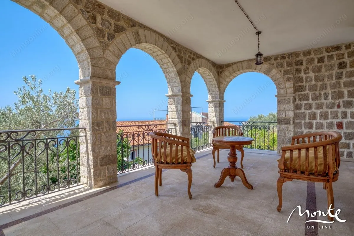 Sale, house, 480m², Reževići, Budva