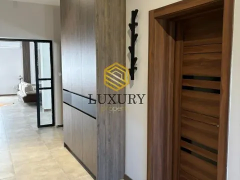 Izdavanje, trosoban stan, 180m², Tološi, Podgorica - image 4